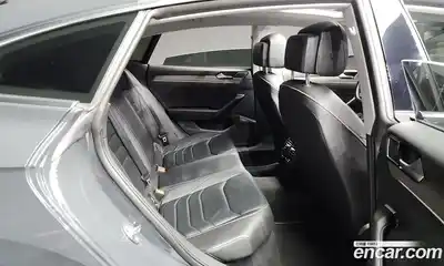 Volkswagen Arteon 2019 2.0 Автомат в Москве № 199127, миниатюра 2