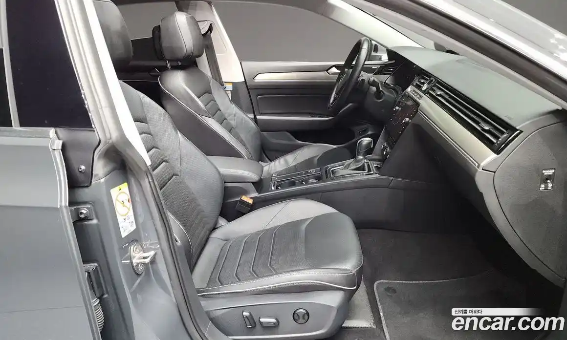 Volkswagen Arteon 2019 2.0 Автомат в Москве № 199127, фото 8