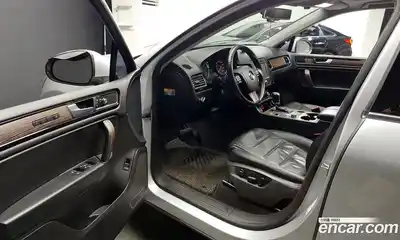 Volkswagen Touareg 2013 3.0 Автомат в Москве № 199188, миниатюра 3