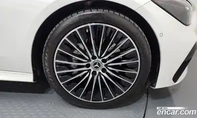 Mercedes-Benz CLE-Class 2024 2.0 Автомат в Москве № 200074, миниатюра 4