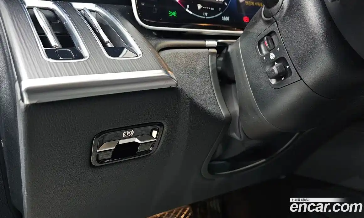 Mercedes-Benz S-Class 2023 3.0 Автомат в Москве № 203171, фото 12