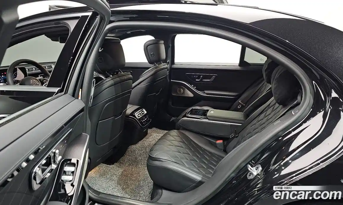 Mercedes-Benz S-Class 2023 3.0 Автомат в Москве № 203171, фото 16