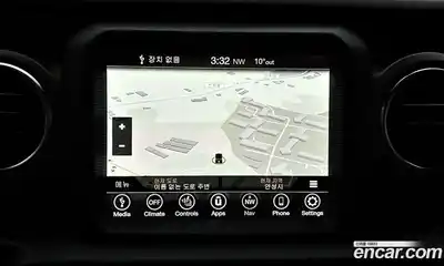 Jeep Wrangler 2023 2.0 Автомат в Москве № 210299, миниатюра 11