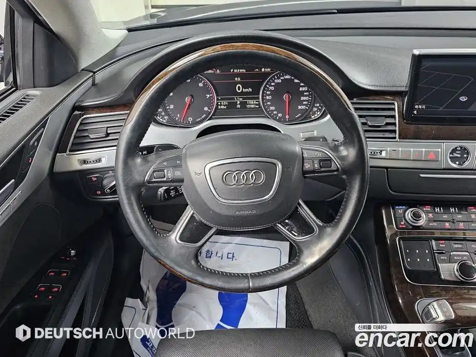 Audi A8 2014 4.0 Автомат в Москве № 212523, фото 13
