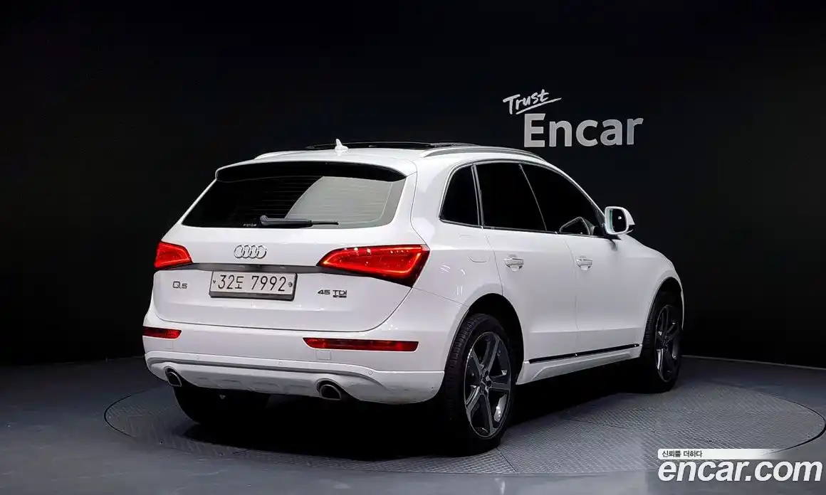 Audi Q5 2015 3.0 Автомат в Москве № 212589, фото 13