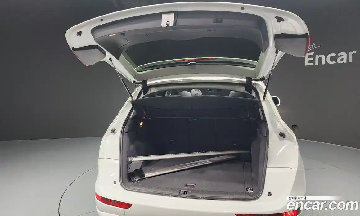 Audi Q5 2015 3.0 Автомат в Москве № 212589, фото 9