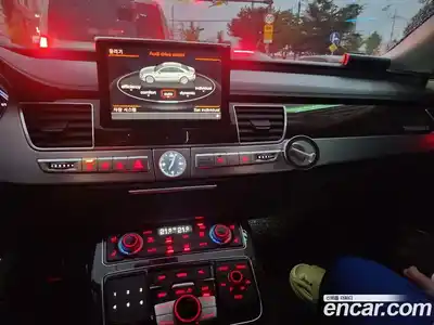 Audi A8 2015 4.1 Автомат в Москве № 212739, миниатюра 6