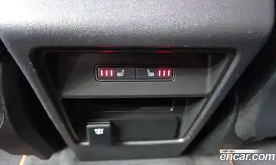 Land Rover Discovery Sport 2016 2.0 Автомат в Москве № 213385, миниатюра 12