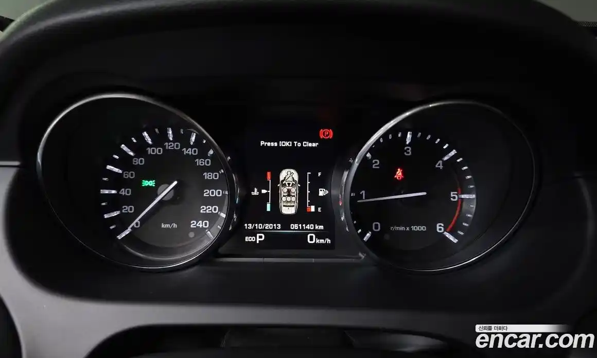 Land Rover Discovery Sport 2016 2.0 Автомат в Москве № 213385, фото 17