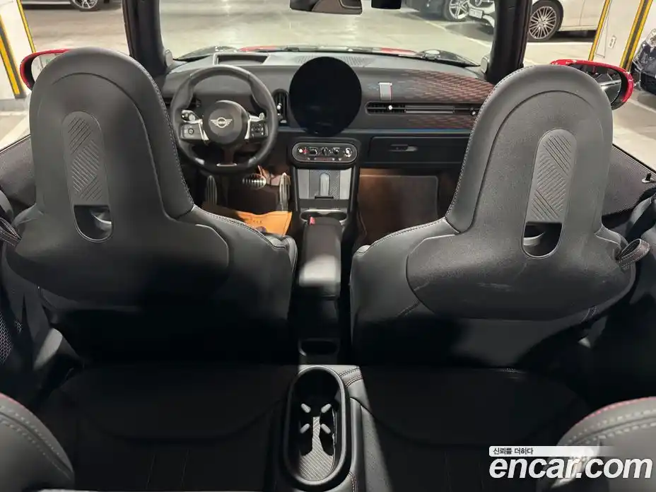 Mini Cooper Convertible 2025 2.0 Автомат в Москве № 213978, фото 7