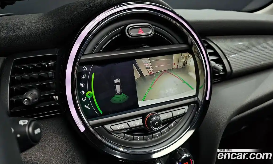 Mini Cooper 2021 1.5 Автомат в Москве № 214155, фото 17