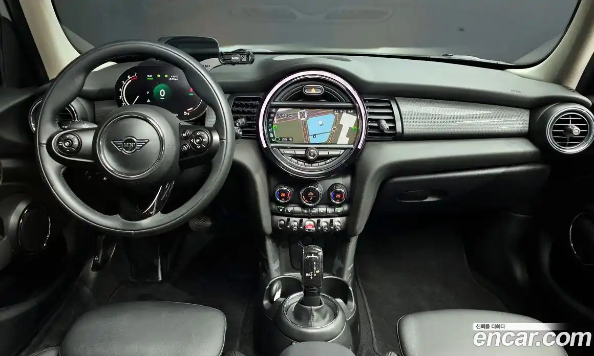 Mini Cooper 2021 1.5 Автомат в Москве № 214155, фото 7