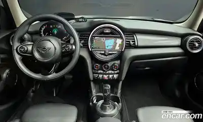 Mini Cooper 2021 1.5 Автомат в Москве № 214155, миниатюра 7