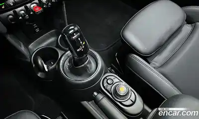 Mini Cooper 2021 1.5 Автомат в Москве № 214155, миниатюра 9