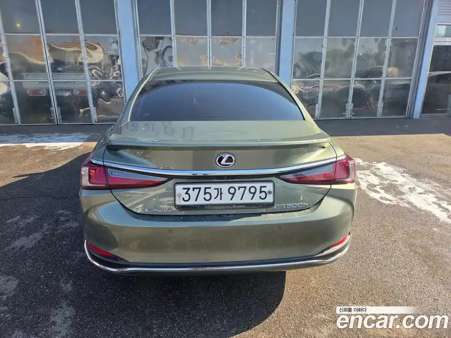 Lexus ES 2021 2.5 Автомат в Москве № 214851, фото 5