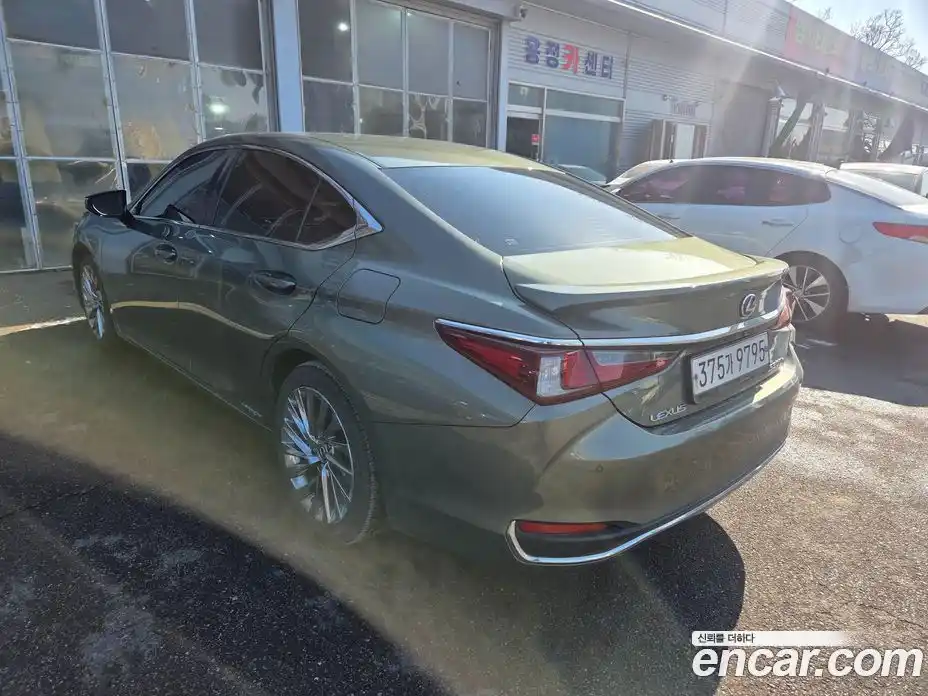 Lexus ES 2021 2.5 Автомат в Москве № 214851, фото 6