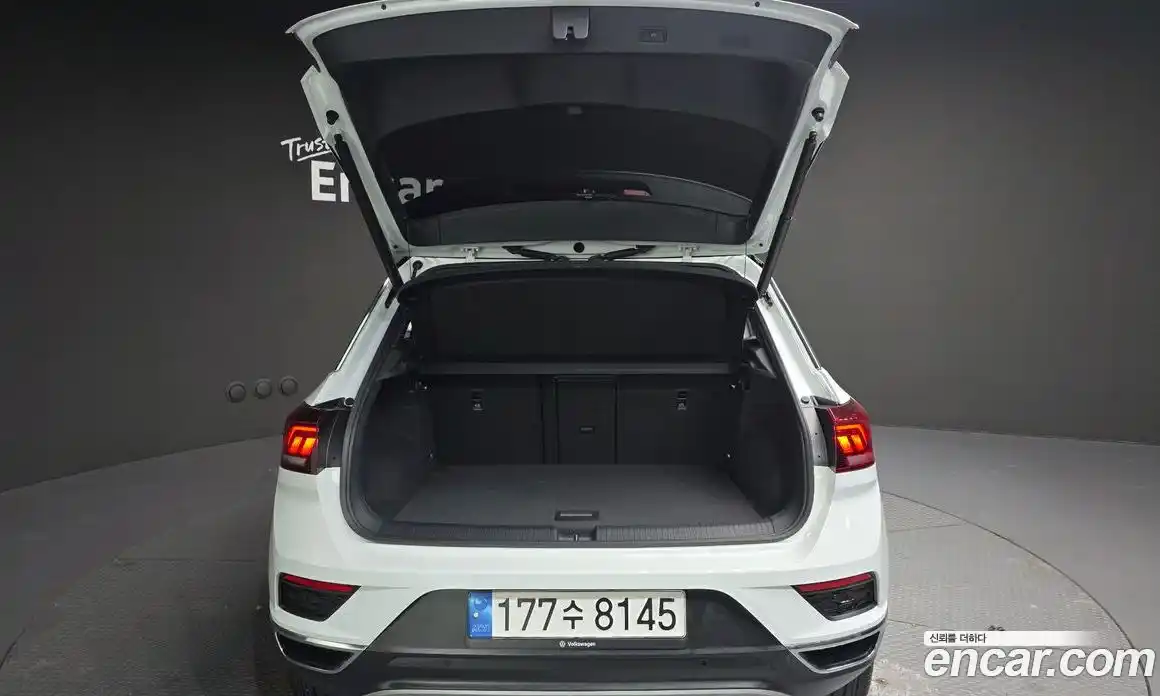 Volkswagen T-Roc 2022 2.0 Автомат в Москве № 214934, фото 20