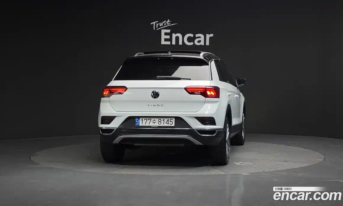 Volkswagen T-Roc 2022 2.0 Автомат в Москве № 214934, фото 4