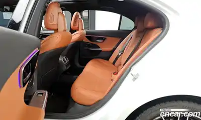 Mercedes-Benz C-Class, 2024