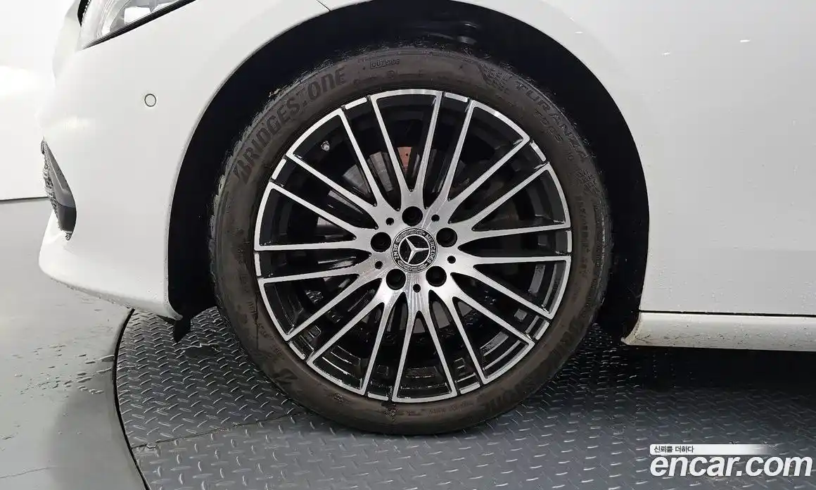 Mercedes-Benz C-Class 2024 2.0 Автомат в Москве № 216823, фото 5