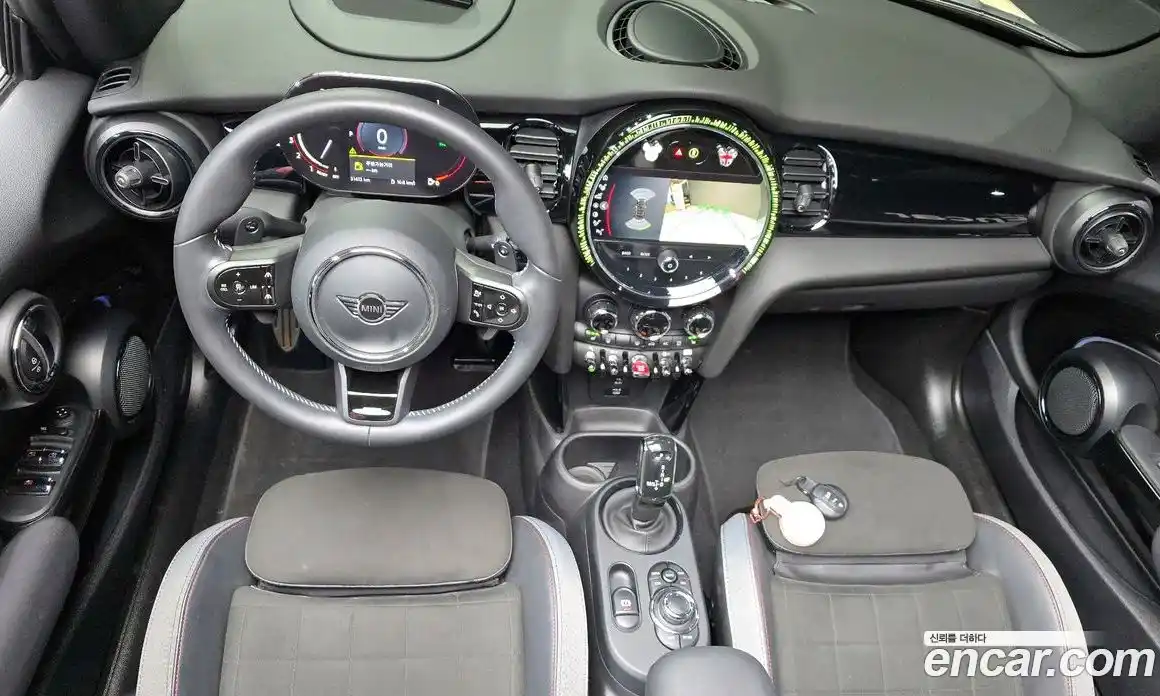 Mini Cooper Convertible 2022 2.0 Автомат в Москве № 221168, фото 3