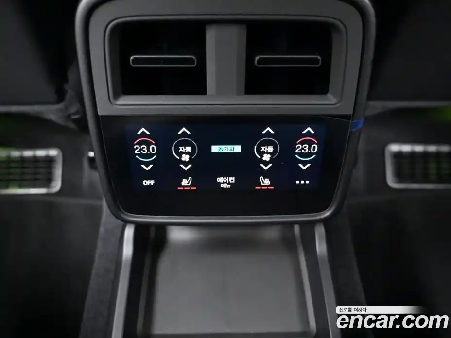 Porsche Taycan 2025 Автомат в Москве № 225696, фото 16