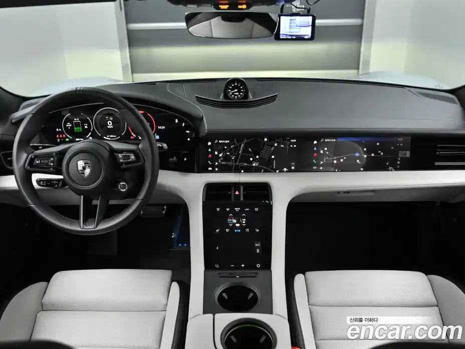 Porsche Taycan 2025 Автомат в Москве № 225696, фото 7