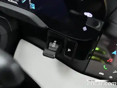 Porsche Taycan 2025 Автомат в Москве № 225696, миниатюра 9