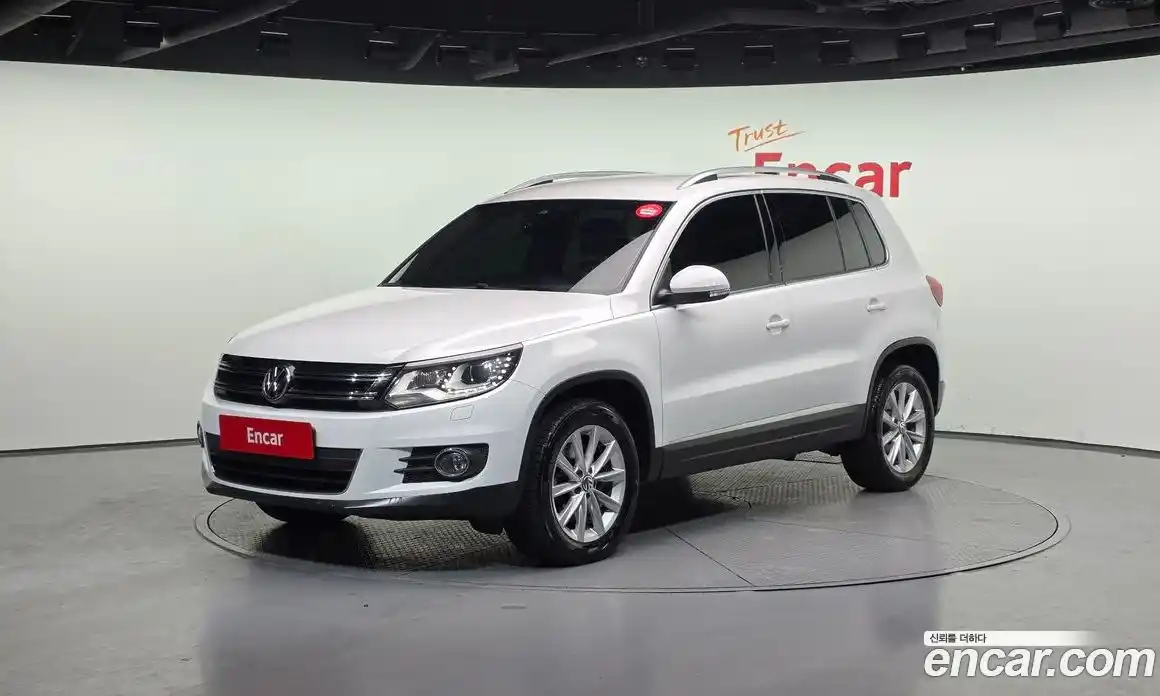 Volkswagen Tiguan 2016 2.0 Автомат в Москве № 228569, фото 16