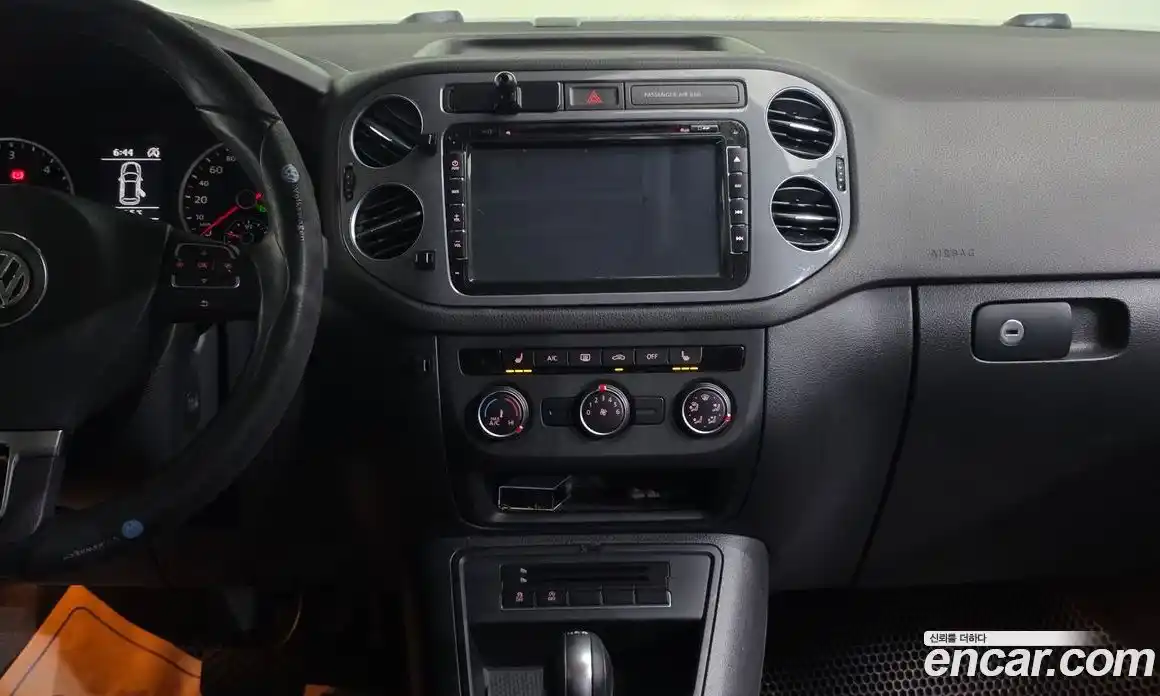 Volkswagen Tiguan 2016 2.0 Автомат в Москве № 228569, фото 17