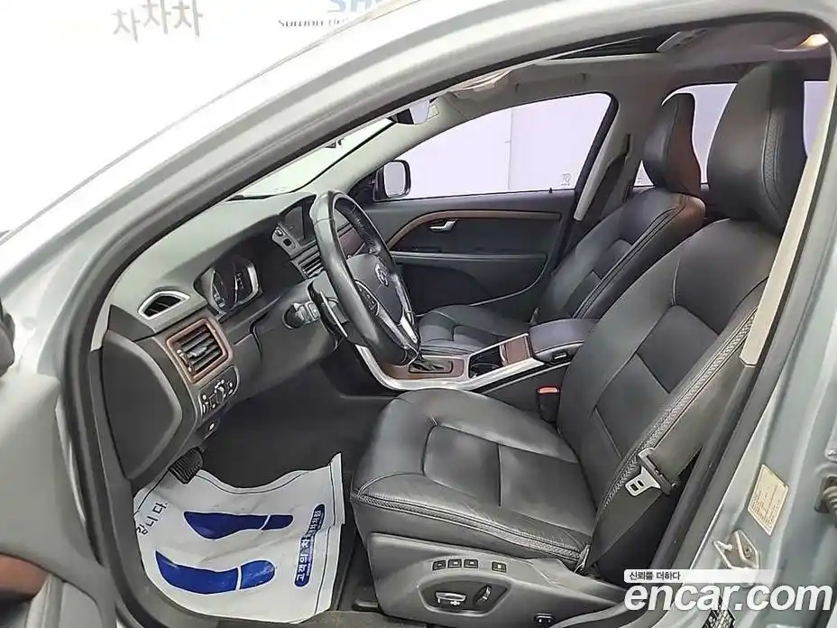 Volvo XC70 2015 2.0 Автомат в Москве № 230539, фото 11