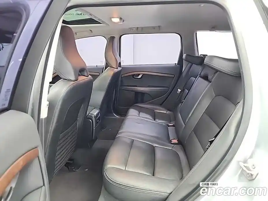 Volvo XC70 2015 2.0 Автомат в Москве № 230539, фото 12