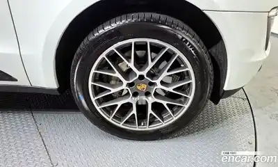 Porsche Macan 2017 3.0 Автомат в Москве № 230998, миниатюра 5