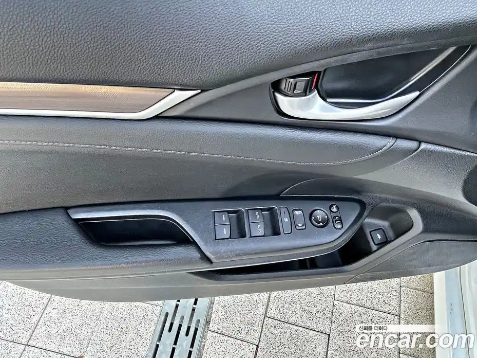 Honda Civic 2019 1.5 Автомат в Москве № 232975, фото 11