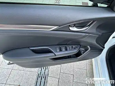 Honda Civic 2019 1.5 Автомат в Москве № 232975, миниатюра 12