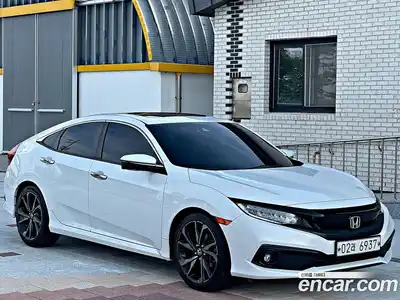 Honda Civic 2019 1.5 Автомат в Москве № 232975, миниатюра 2