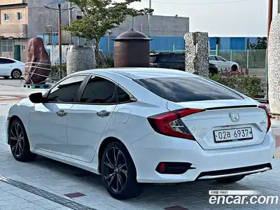 Honda Civic 2019 1.5 Автомат в Москве № 232975, миниатюра 3