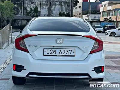 Honda Civic 2019 1.5 Автомат в Москве № 232975, миниатюра 4