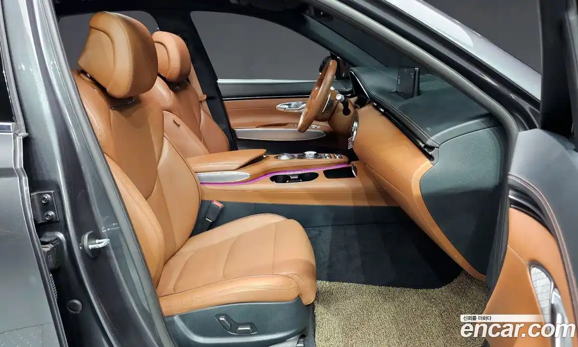 Genesis GV70 2021 2.2 Автомат в Москве № 23784, фото 17