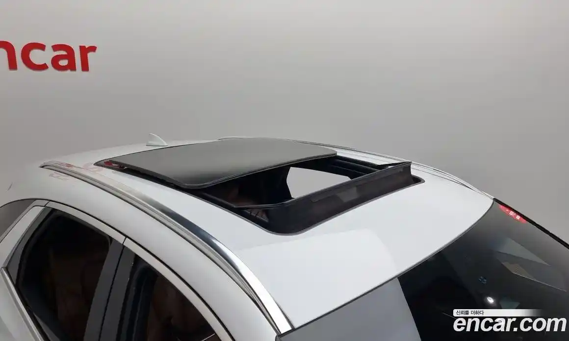 Genesis GV70 2021 2.5 Автомат в Москве № 25833, фото 17