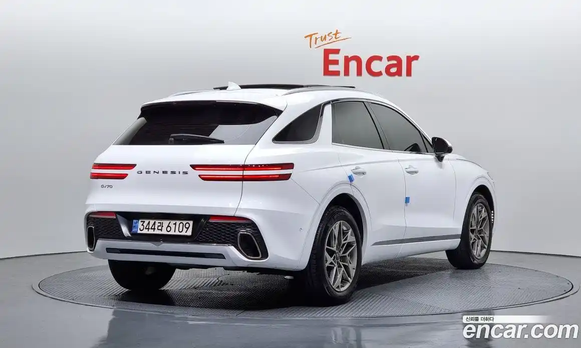 Genesis GV70 2021 2.5 Автомат в Москве № 25833, фото 18