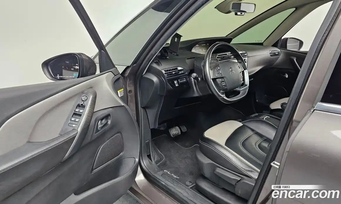 Citroen C4 Picasso 2016 1.6 Автомат в Москве № 259070, фото 10