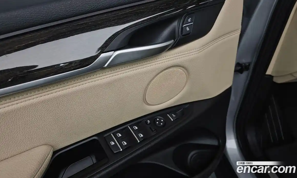 BMW X5 2016 3.0 Автомат в Москве № 260010, фото 14