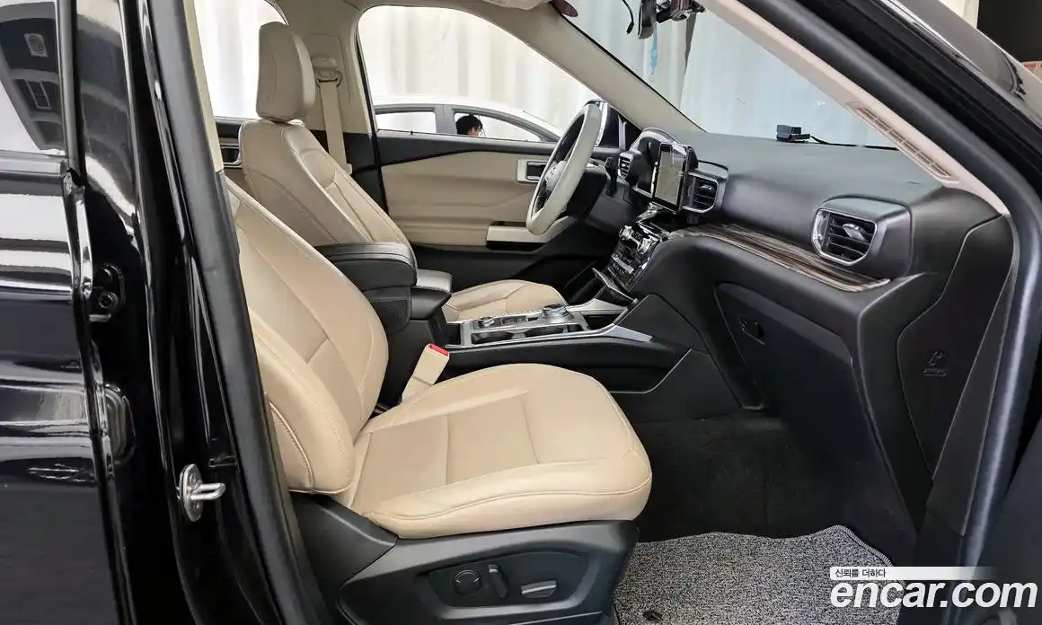 Ford Explorer 2021 2.3 Автомат в Москве № 273410, фото 11