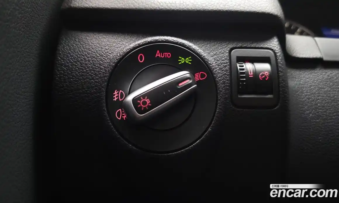 Volkswagen Tiguan 2012 2.0 Автомат в Москве № 276229, фото 5