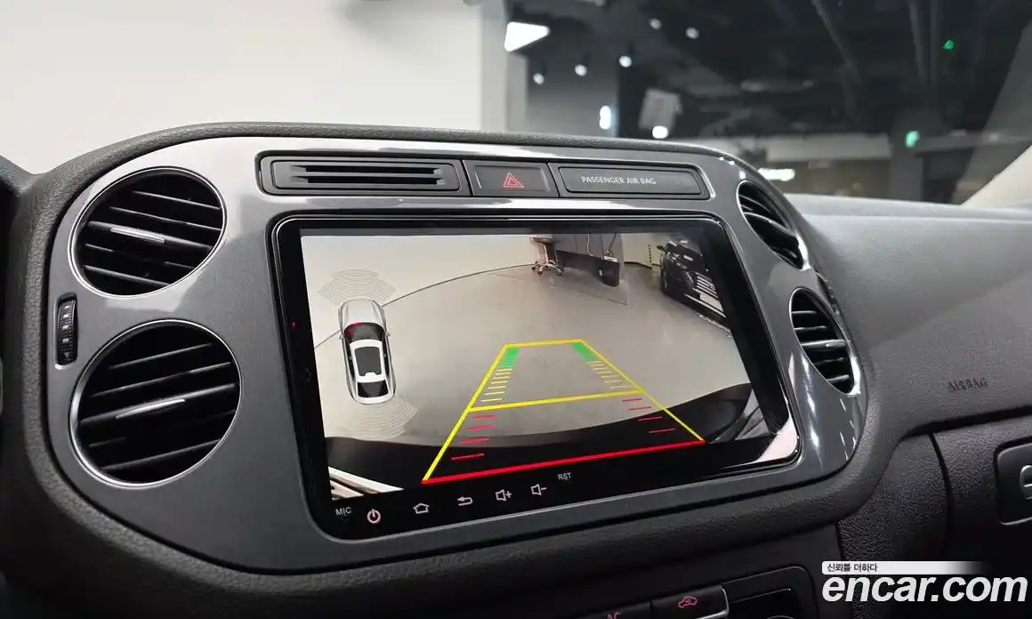 Volkswagen Tiguan 2012 2.0 Автомат в Москве № 276229, фото 7