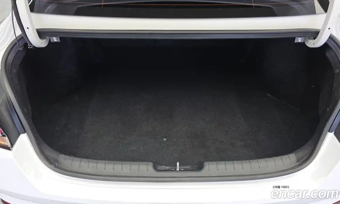 Hyundai Avante 2023 1.6 Автомат в Москве № 284212, фото 17