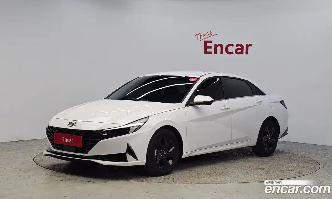 Hyundai Avante 2023 1.6 Автомат в Москве № 284212, фото 3