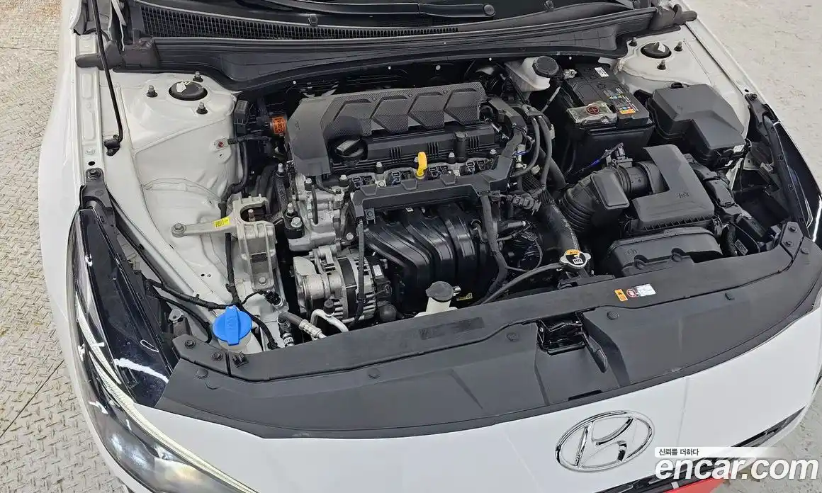 Hyundai Avante 2023 1.6 Автомат в Москве № 284212, фото 5