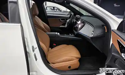 Mercedes-Benz E-Class 2025 2.0 Автомат в Москве № 286834, миниатюра 11